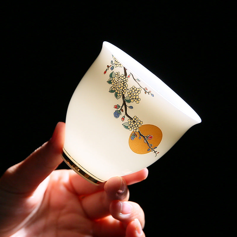 Chinese style white porcelain tea cup