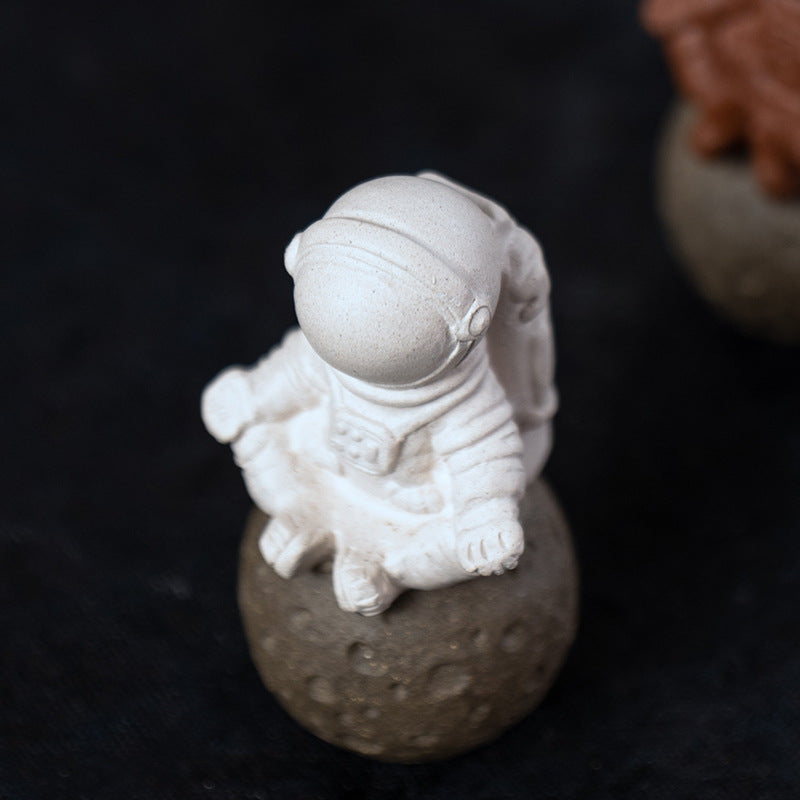 RORA Creative Zisha Astronaut Tea Pet